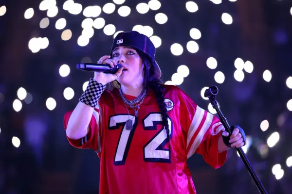 Billie Eilish Sweeps 2025 American Music Awards with Seven Wins; Beyoncé and Eminem Secure Two Awards Each